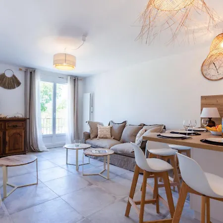 Rue De L'amarrage By Interhome