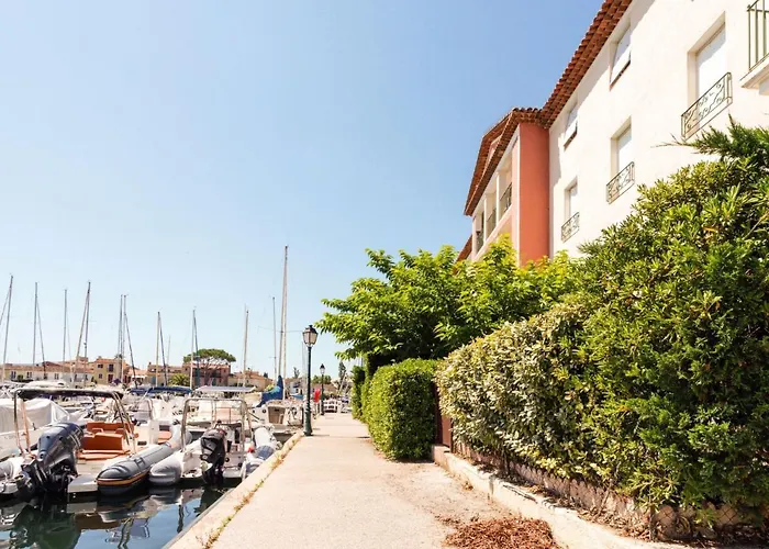 Rue De L'amarrage By Interhome