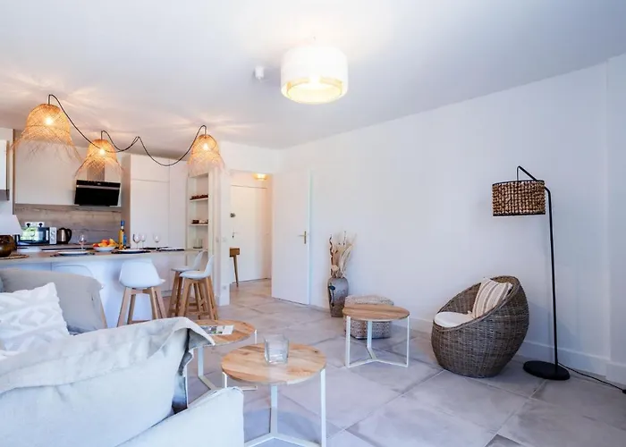 Rue De L'amarrage By Interhome * Grimaud